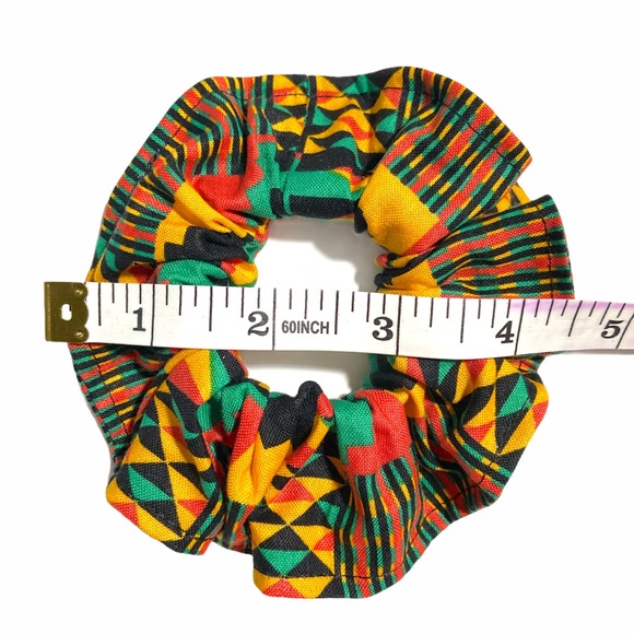 Handmade Scrunchies 4 Pieces Mixed Colors And Fabrics 2 Small and 2 Large - Picture 7 of 11